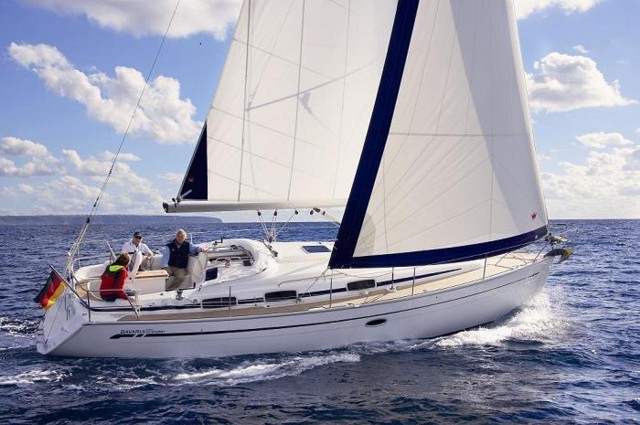 Bavaria 36 -1.jpg